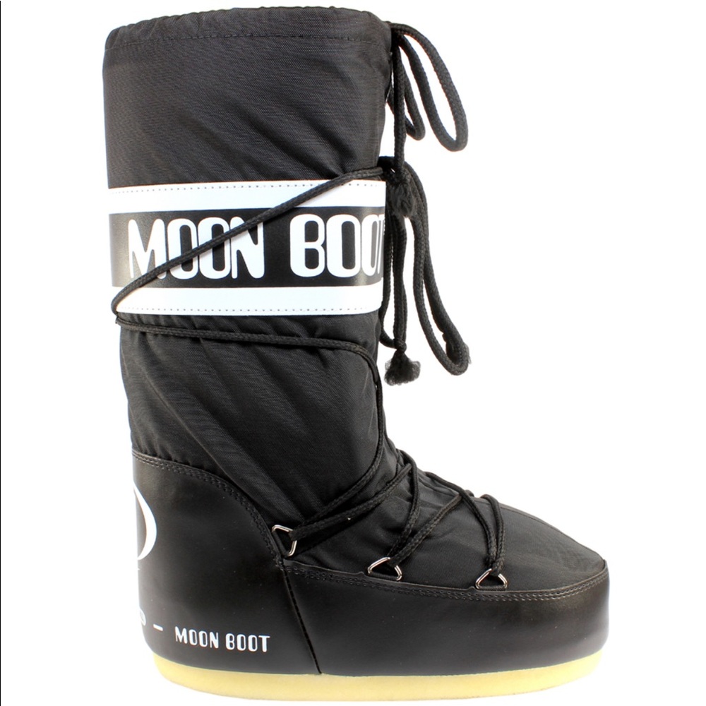 Moon Boot Black Nylon size 8-9
